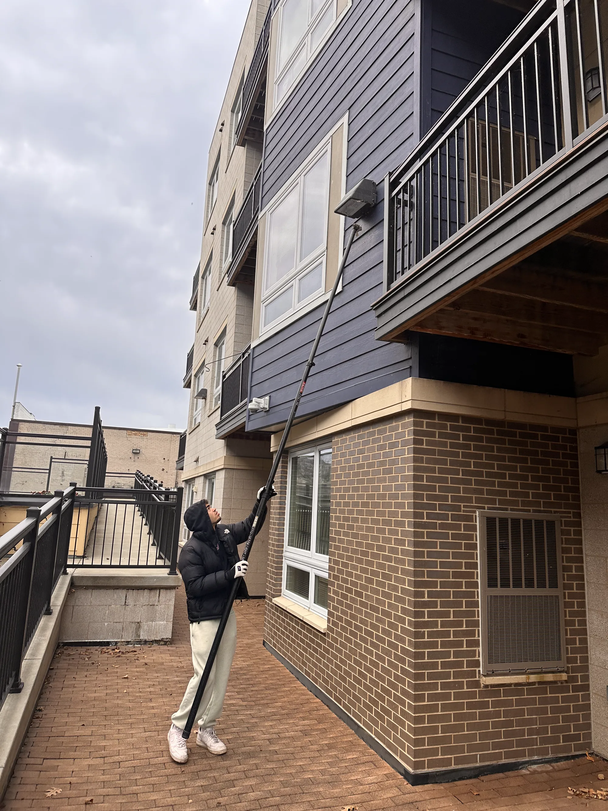 Window Cleaning Methods Compared (2026) | Total Wash Co